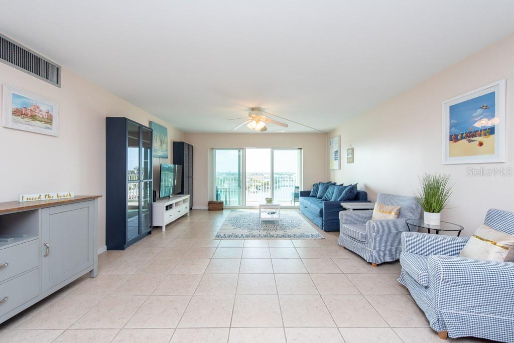 Image 18 of 73 For 400 64th Avenue 704