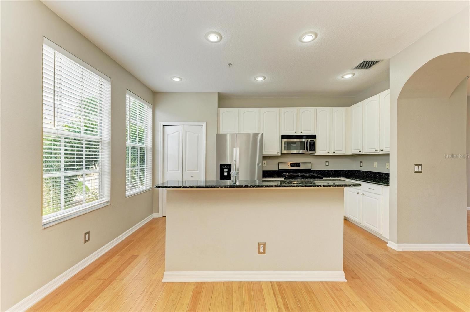 Image 20 of 63 For 2926 Bayshore Pointe Drive