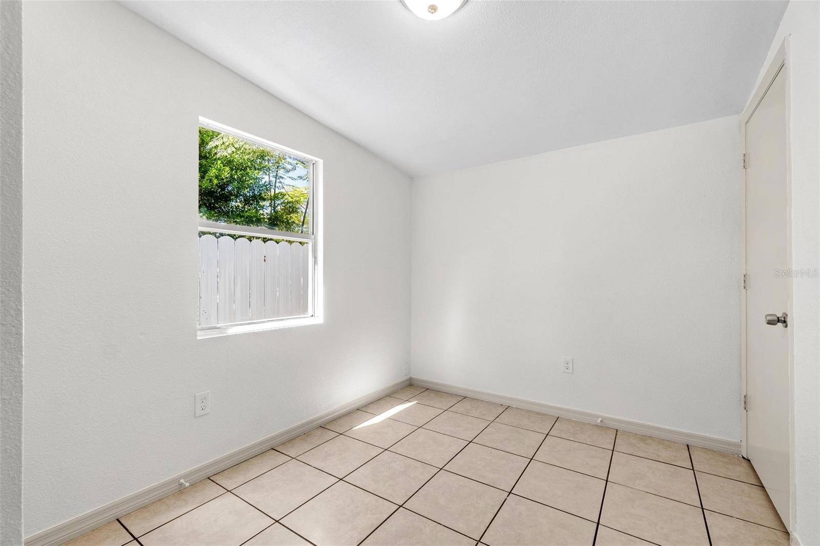 Image 10 of 19 For 629 53rd Avenue S