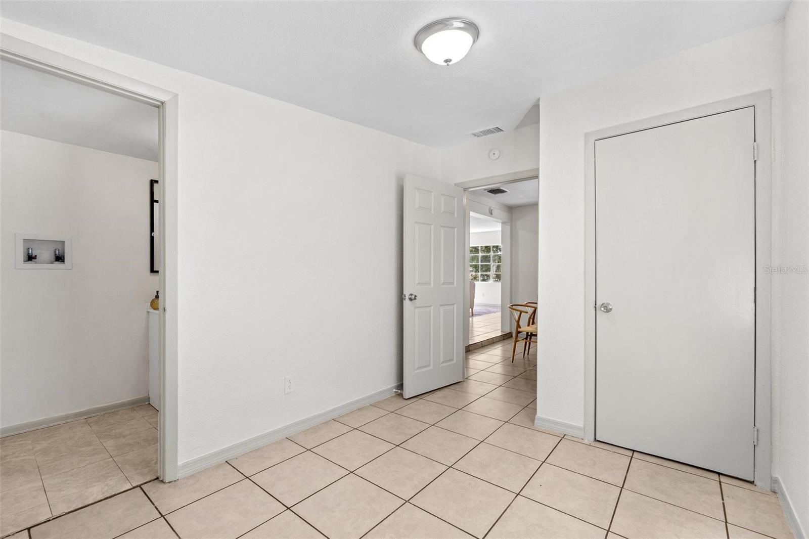 Image 11 of 19 For 629 53rd Avenue S