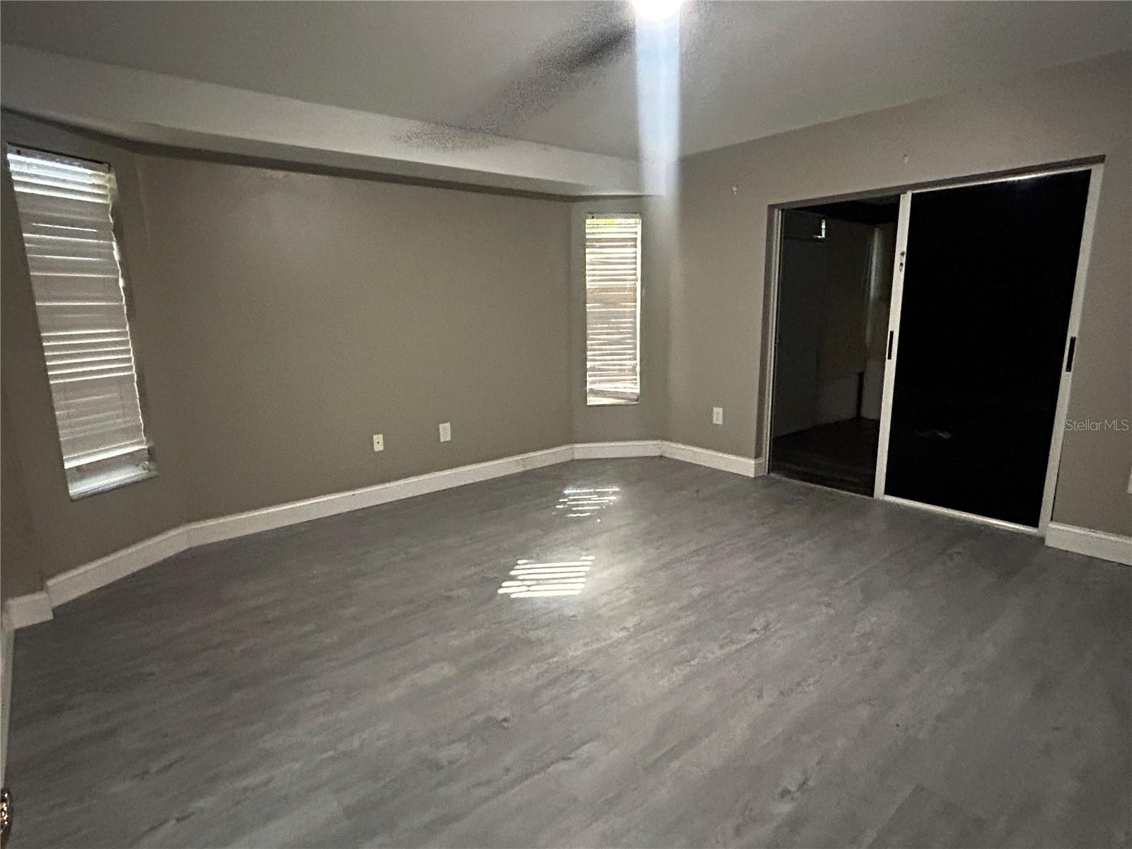 Image 19 of 30 For 3701 Parkway Blvd