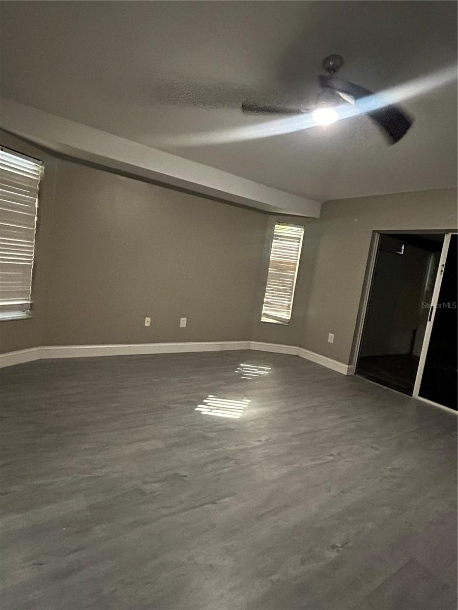 Image 20 of 30 For 3701 Parkway Blvd