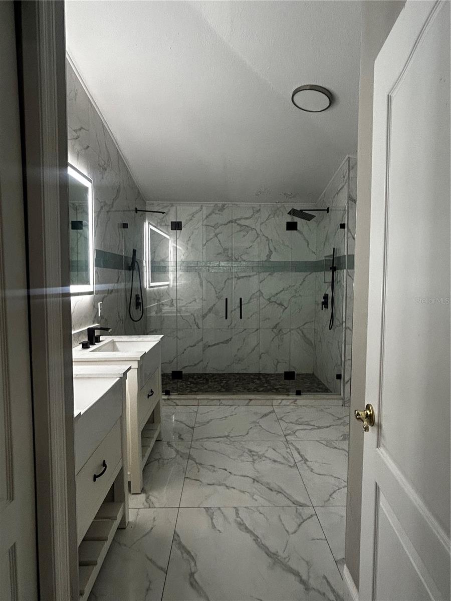 Image 22 of 30 For 3701 Parkway Blvd