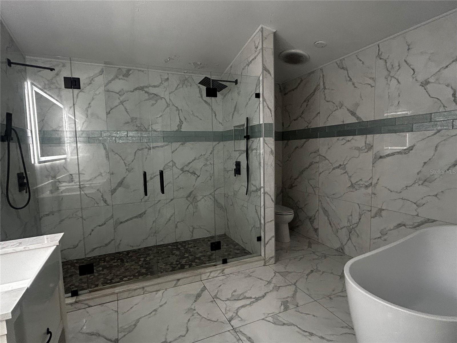 Image 23 of 30 For 3701 Parkway Blvd