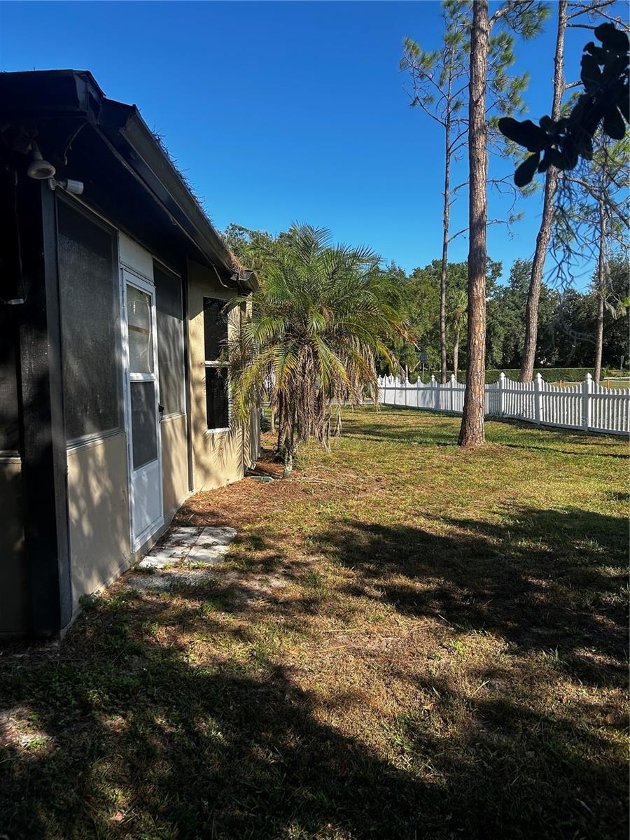 Image 28 of 30 For 3701 Parkway Blvd