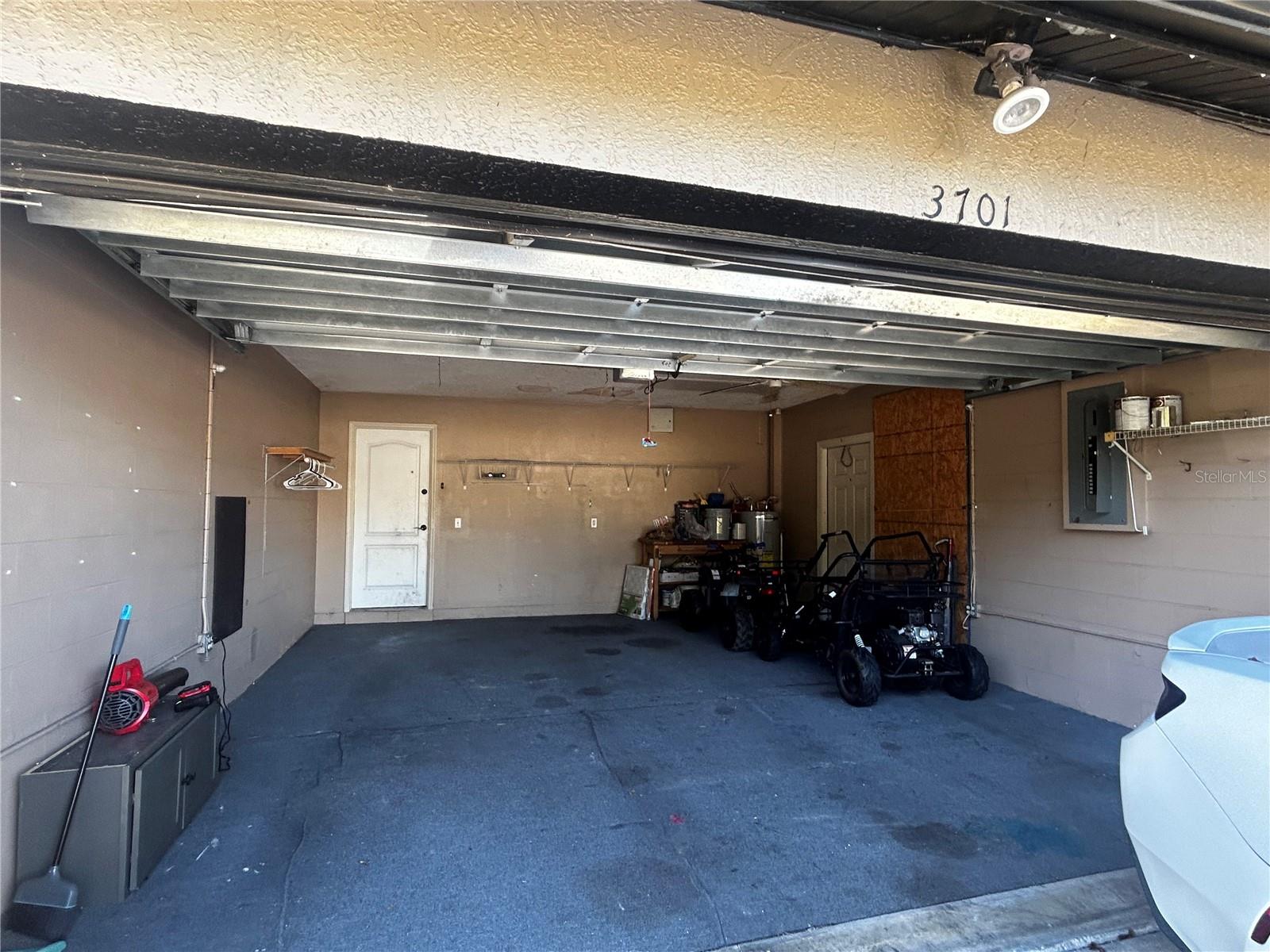 Image 3 of 30 For 3701 Parkway Blvd