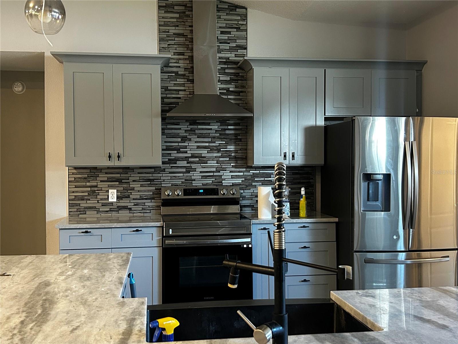 Image 8 of 30 For 3701 Parkway Blvd