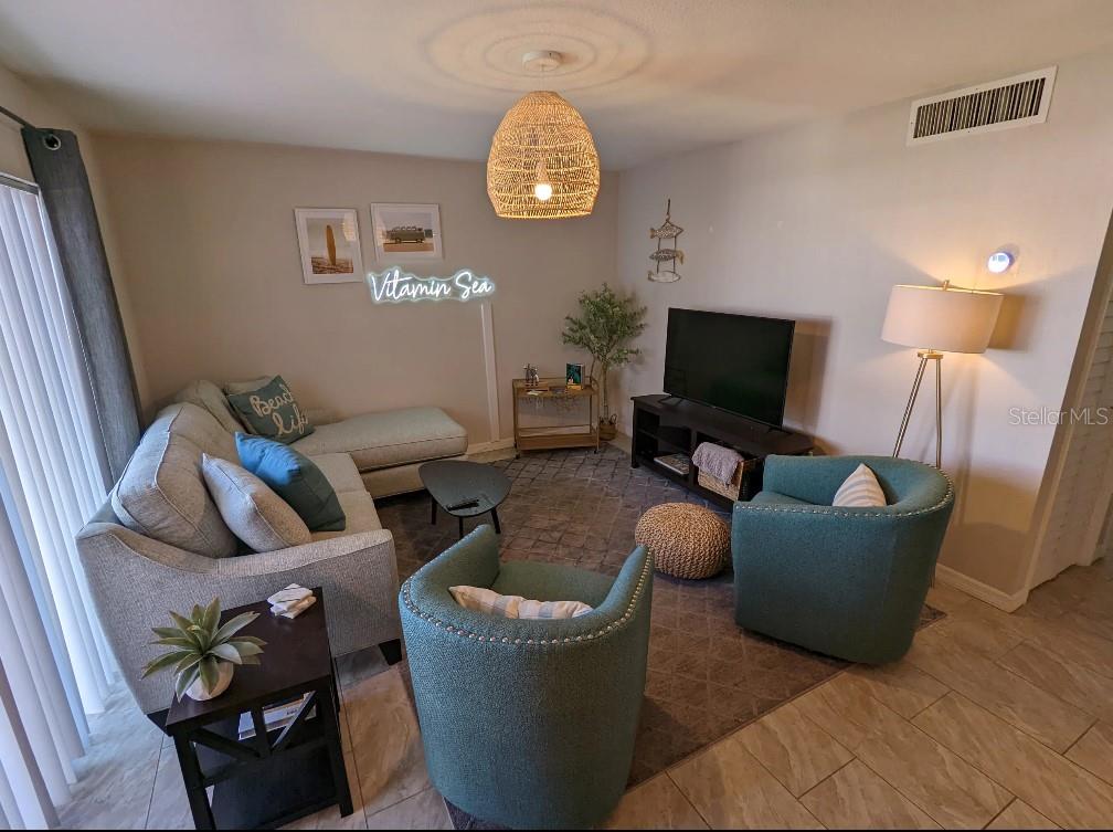 Image 2 of 15 For 3150 Atlantic Avenue 20-220