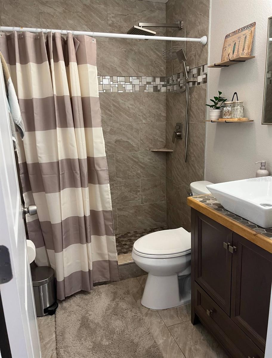 Image 8 of 15 For 3150 Atlantic Avenue 20-220