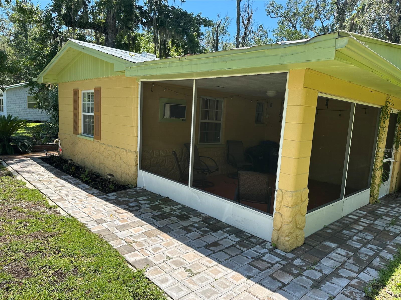 Image 20 of 43 For 10170 Yulee Drive