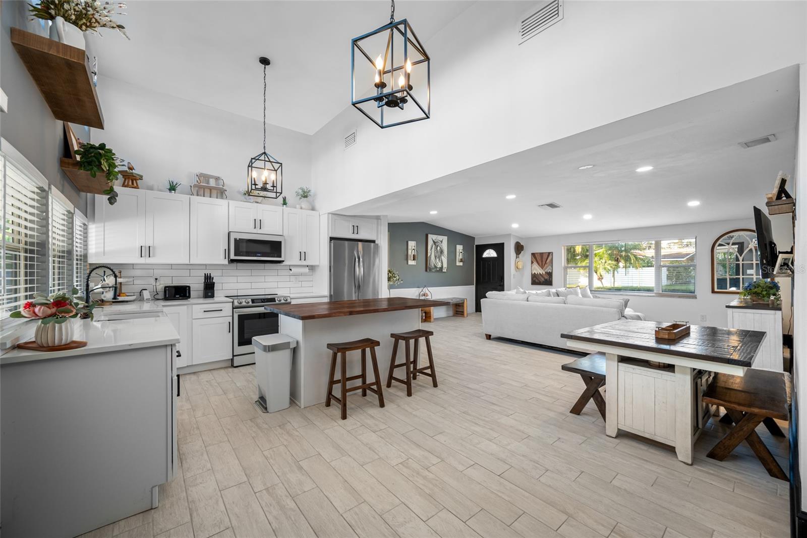Image 11 of 52 For 2265 Lagoon Circle
