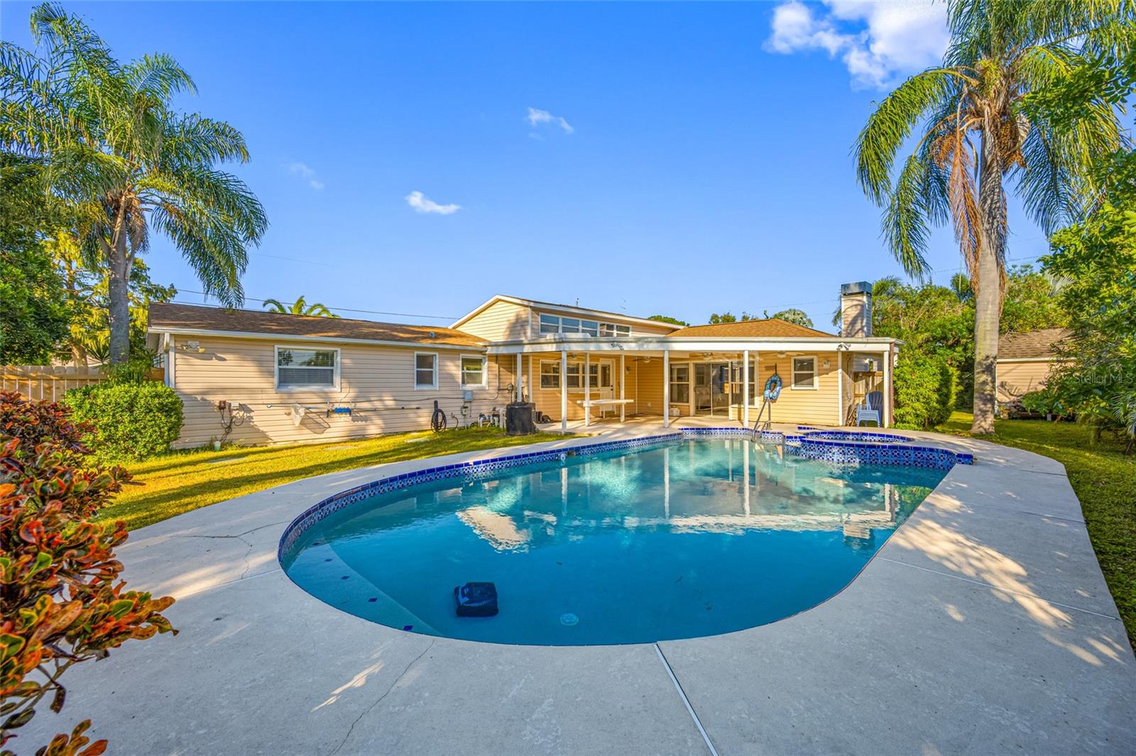 Image 40 of 52 For 2265 Lagoon Circle