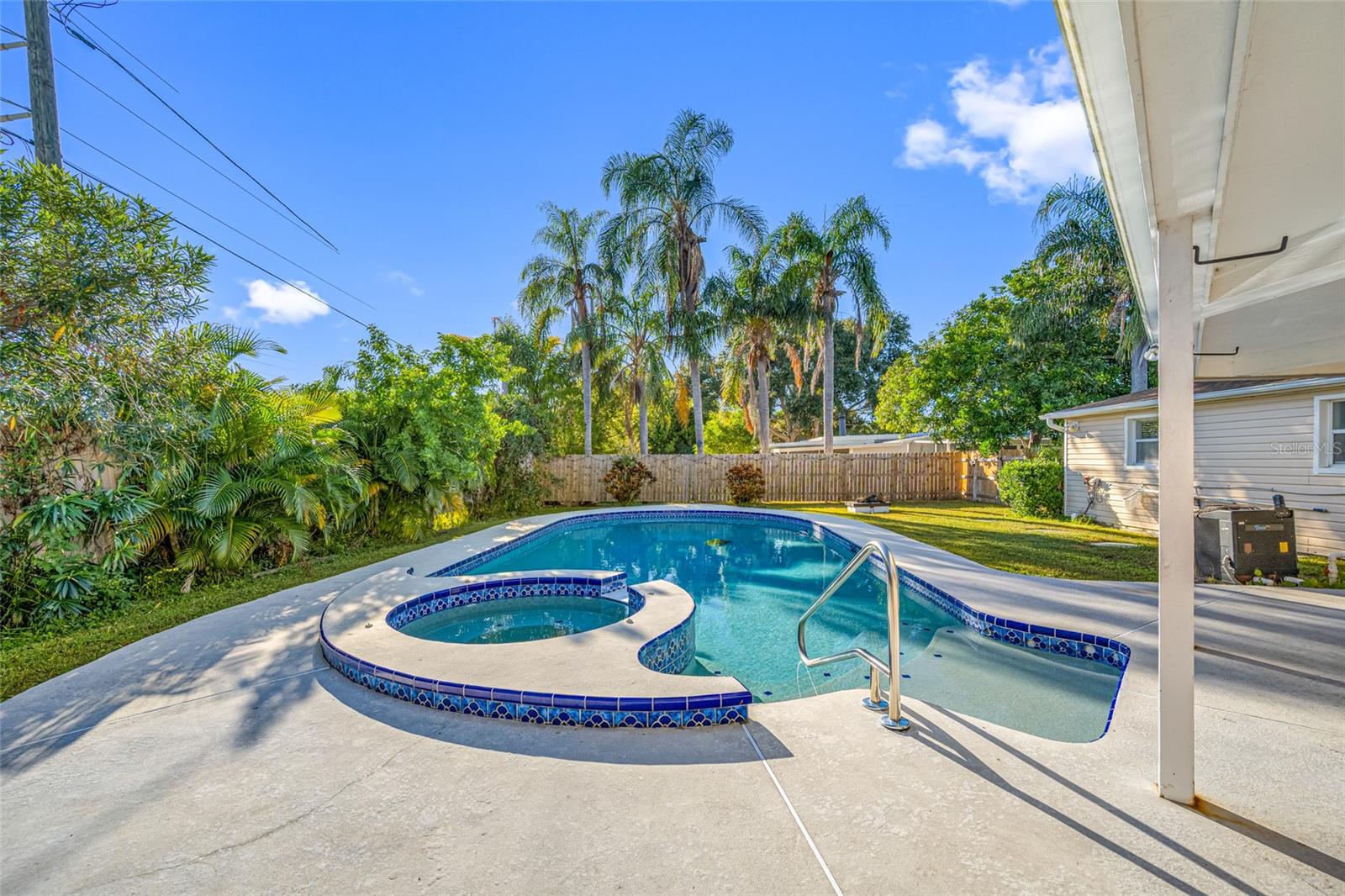 Image 43 of 52 For 2265 Lagoon Circle