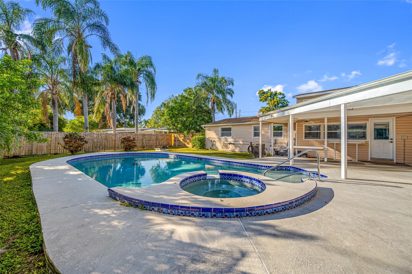 Image 44 of 52 For 2265 Lagoon Circle
