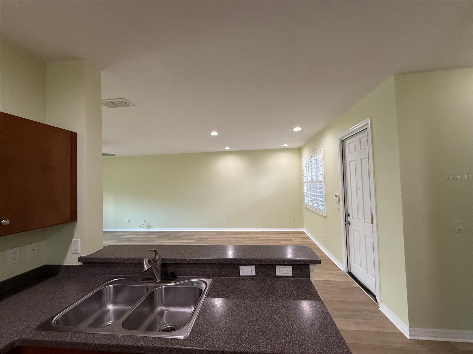 Image 6 of 18 For 15858 Aurora Lake Circle