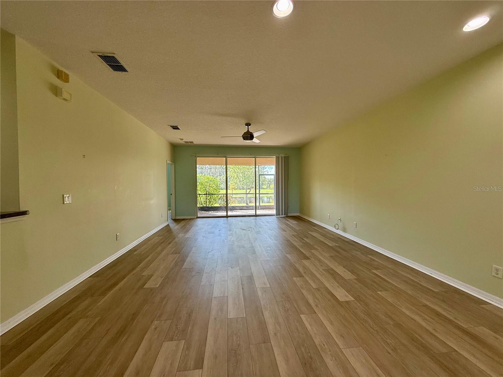 Image 7 of 18 For 15858 Aurora Lake Circle