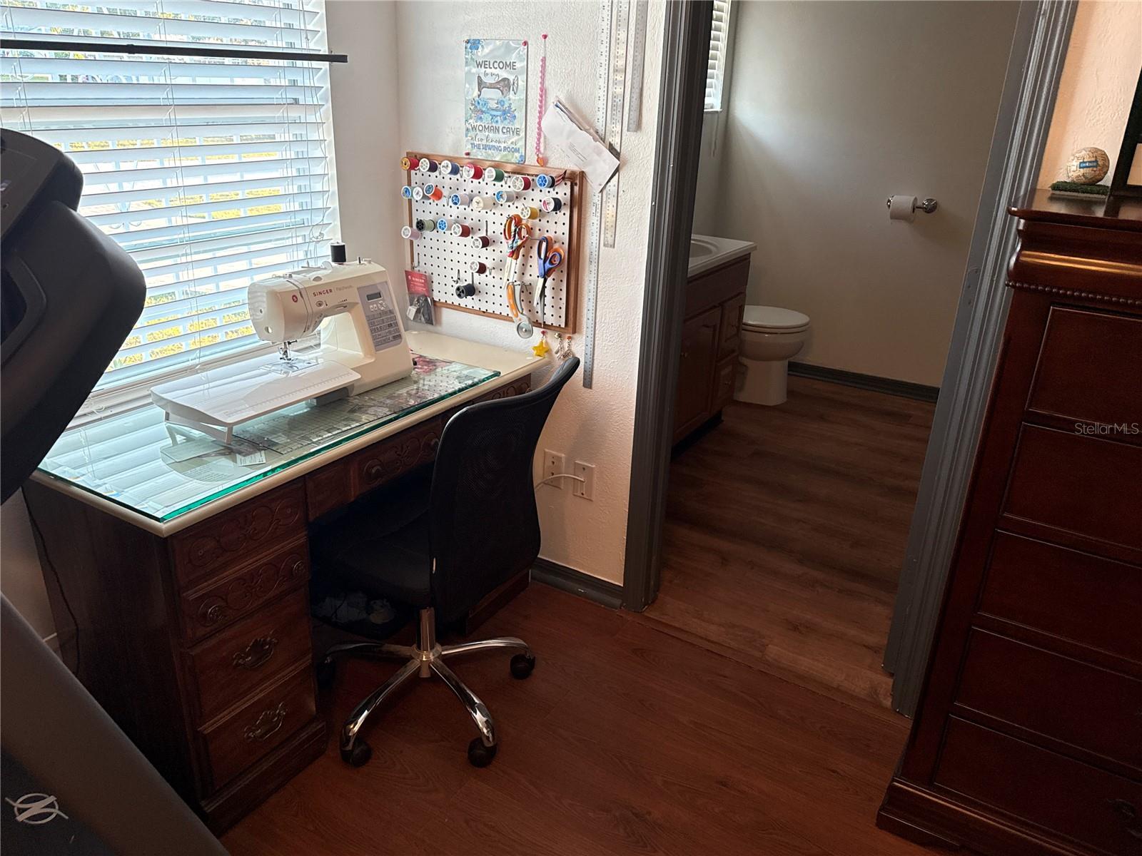 Image 17 of 41 For 4560 Lamson Avenue