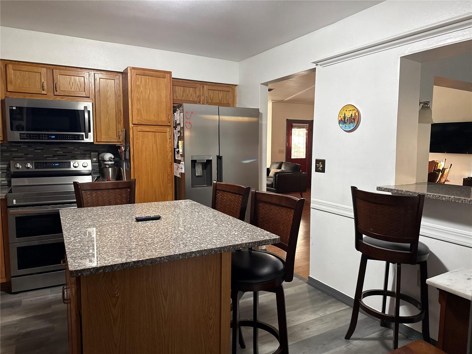 Image 21 of 41 For 4560 Lamson Avenue