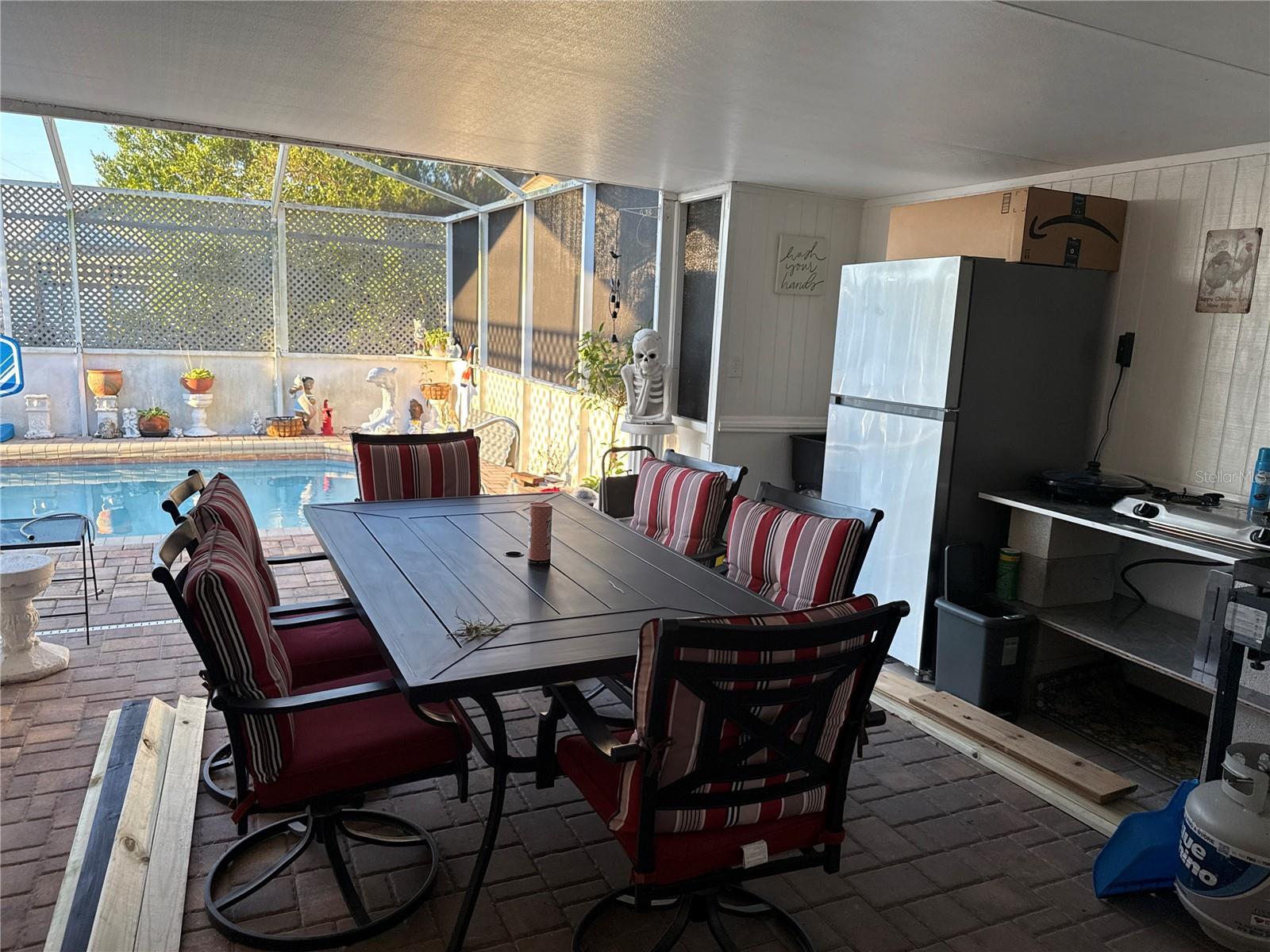 Image 34 of 41 For 4560 Lamson Avenue