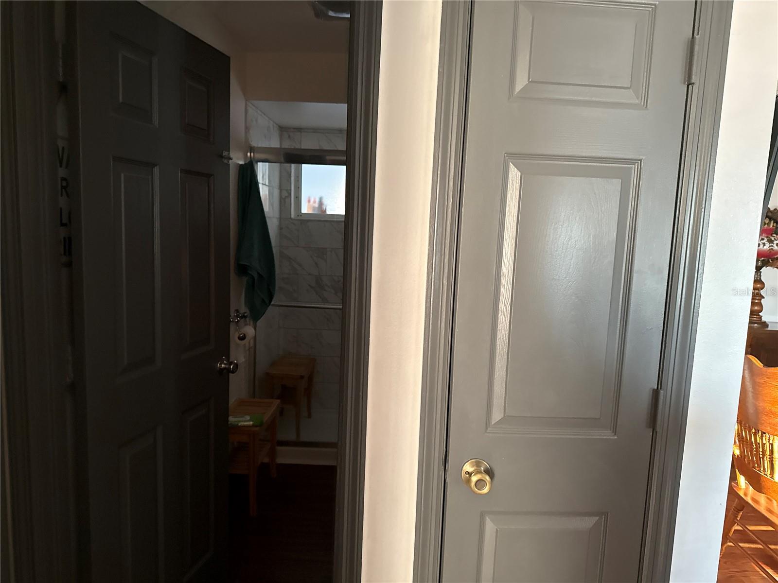 Image 4 of 41 For 4560 Lamson Avenue