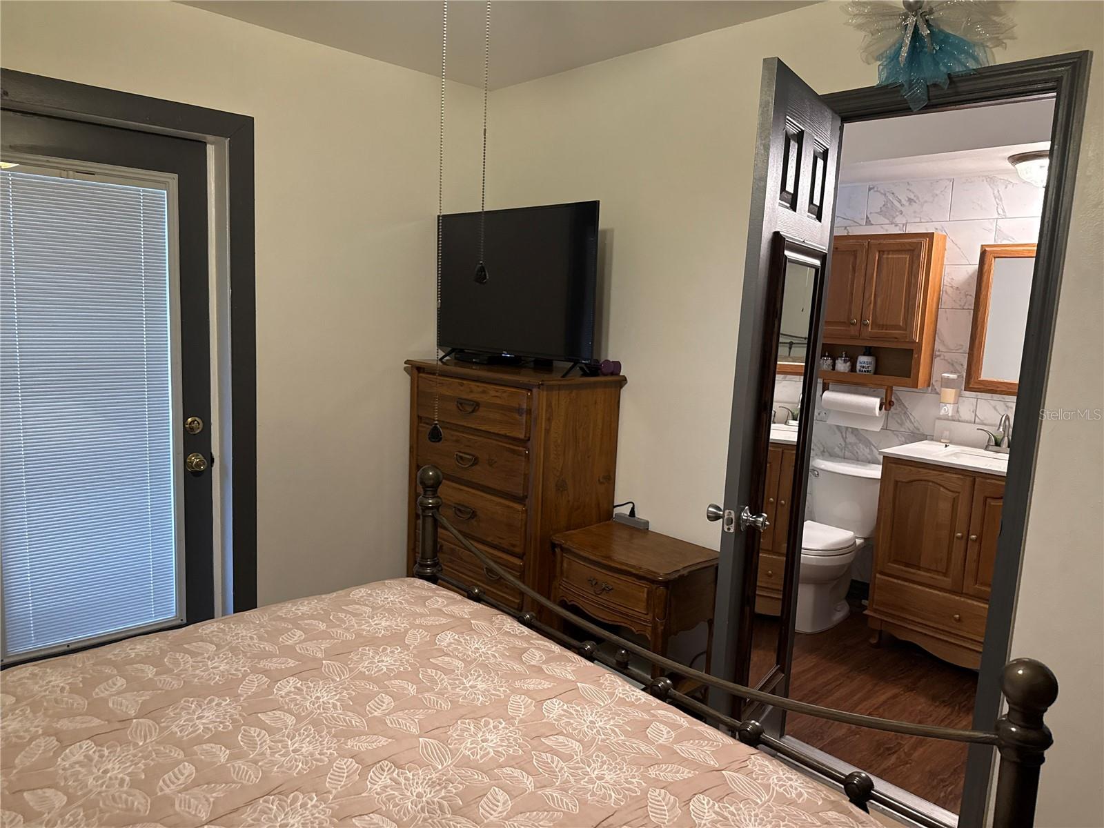 Image 7 of 41 For 4560 Lamson Avenue