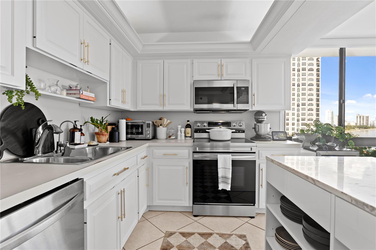 Image 15 of 45 For 3301 Bayshore Boulevard 802e