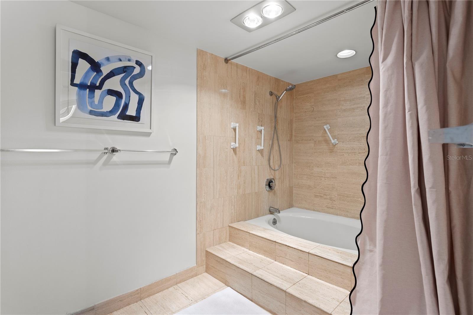 Image 23 of 45 For 3301 Bayshore Boulevard 802e