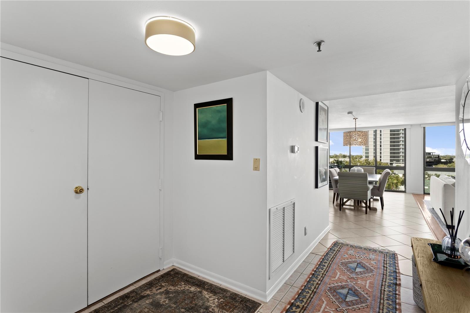 Image 5 of 45 For 3301 Bayshore Boulevard 802e