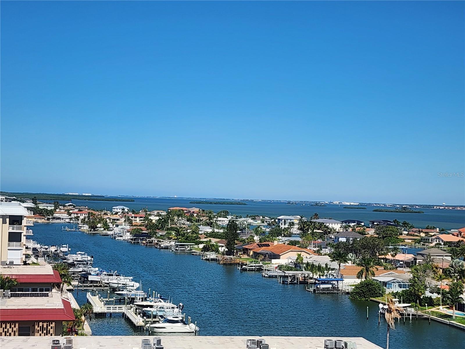 Image 6 of 44 For 51 Island Way 1001