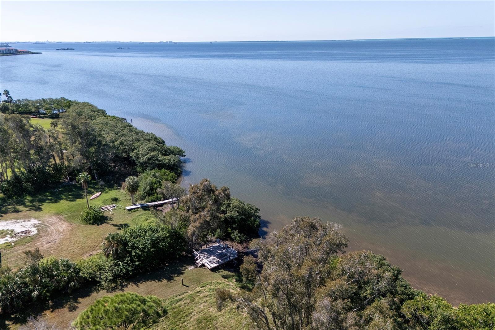 Image 28 of 42 For 305 Tarpon Point 305
