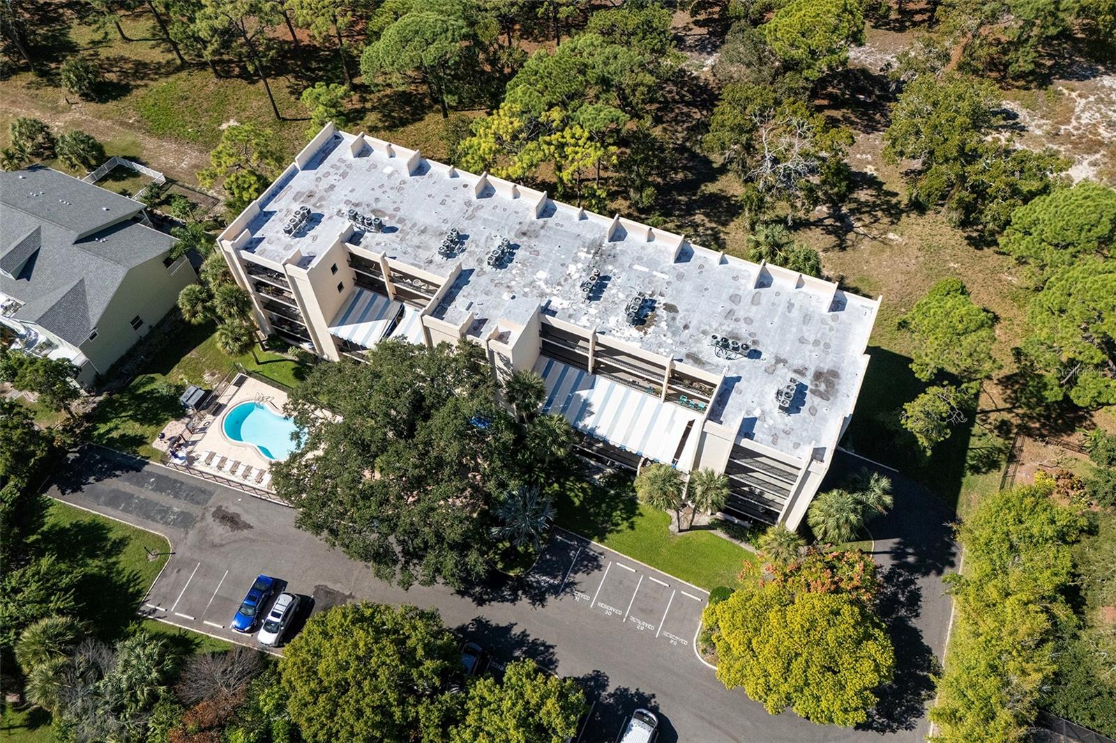 Image 30 of 42 For 305 Tarpon Point 305