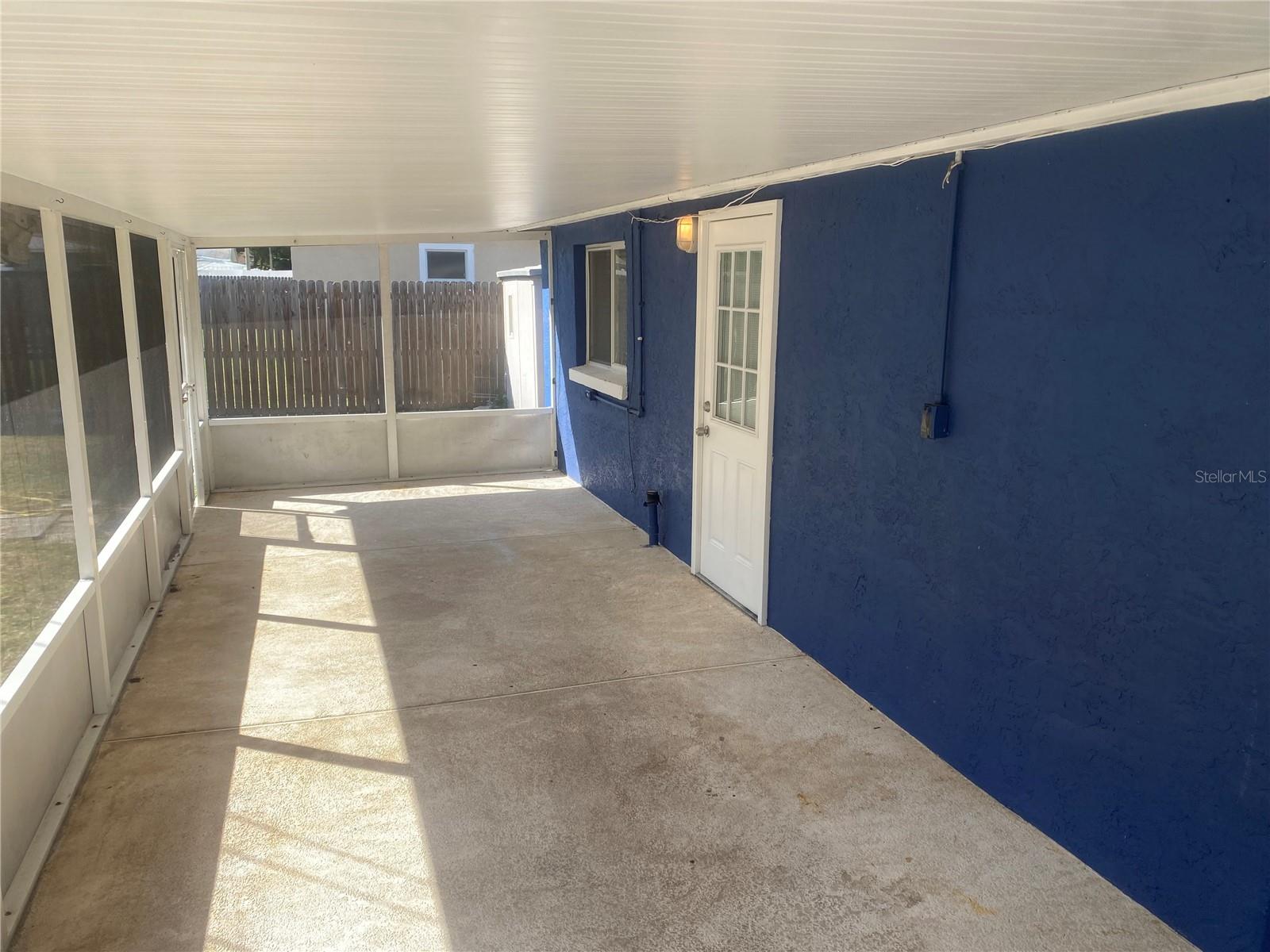 Image 11 of 53 For 5916 16th Avenue N