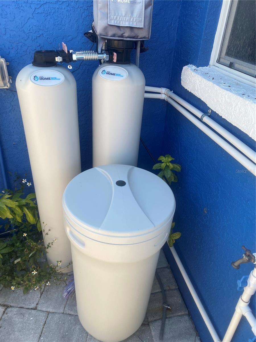 Image 16 of 53 For 5916 16th Avenue N