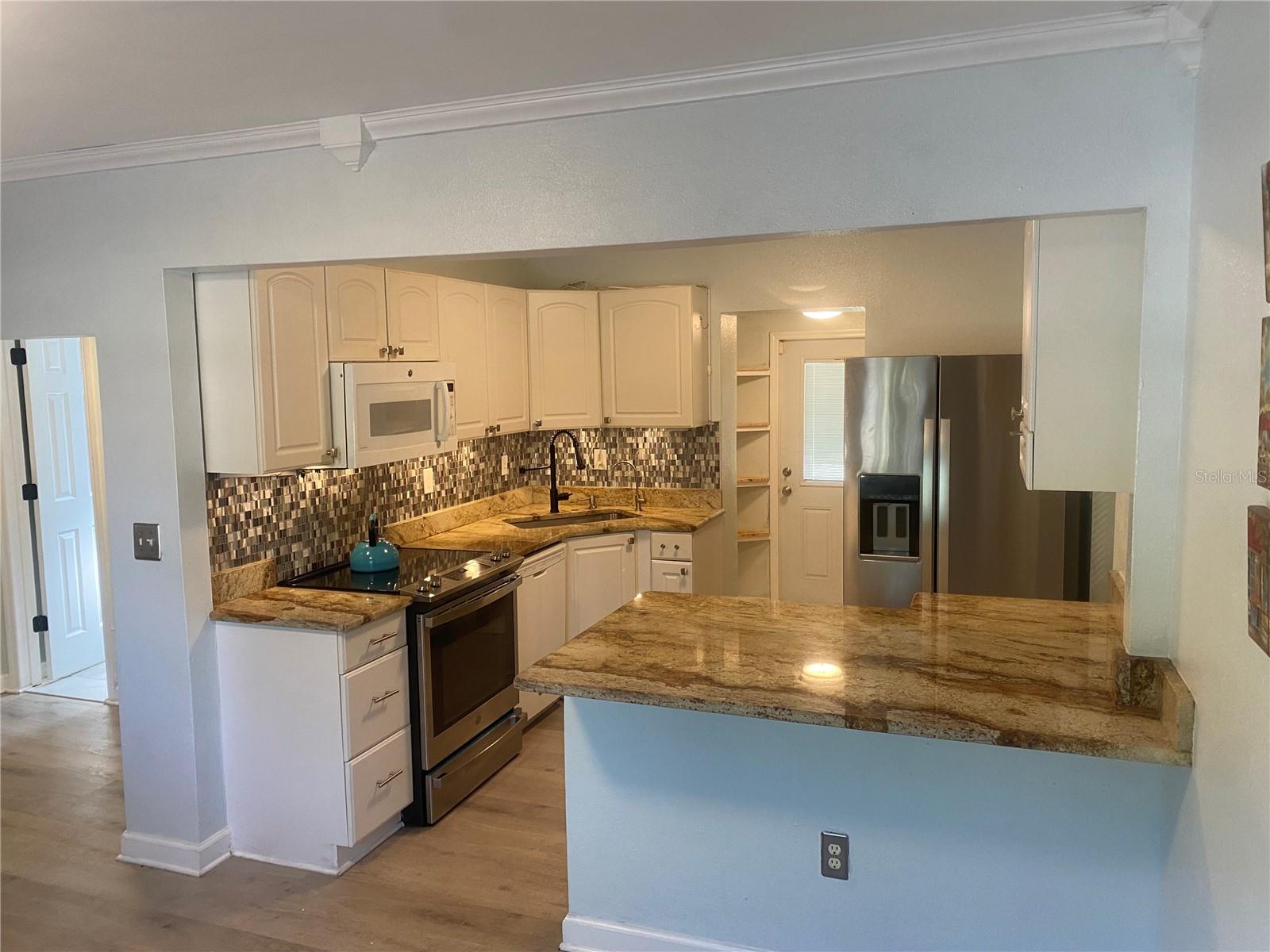 Image 25 of 53 For 5916 16th Avenue N