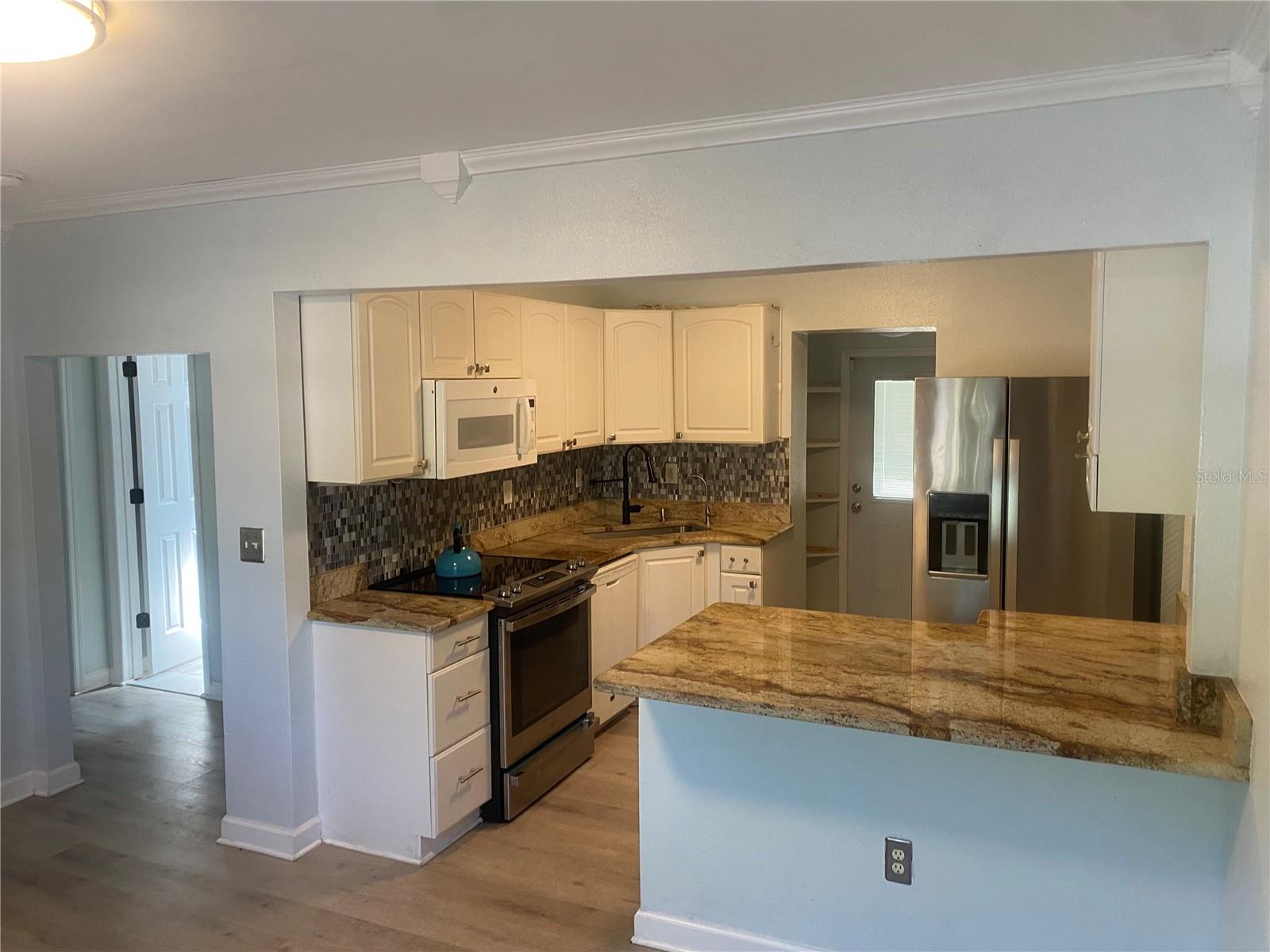 Image 28 of 53 For 5916 16th Avenue N