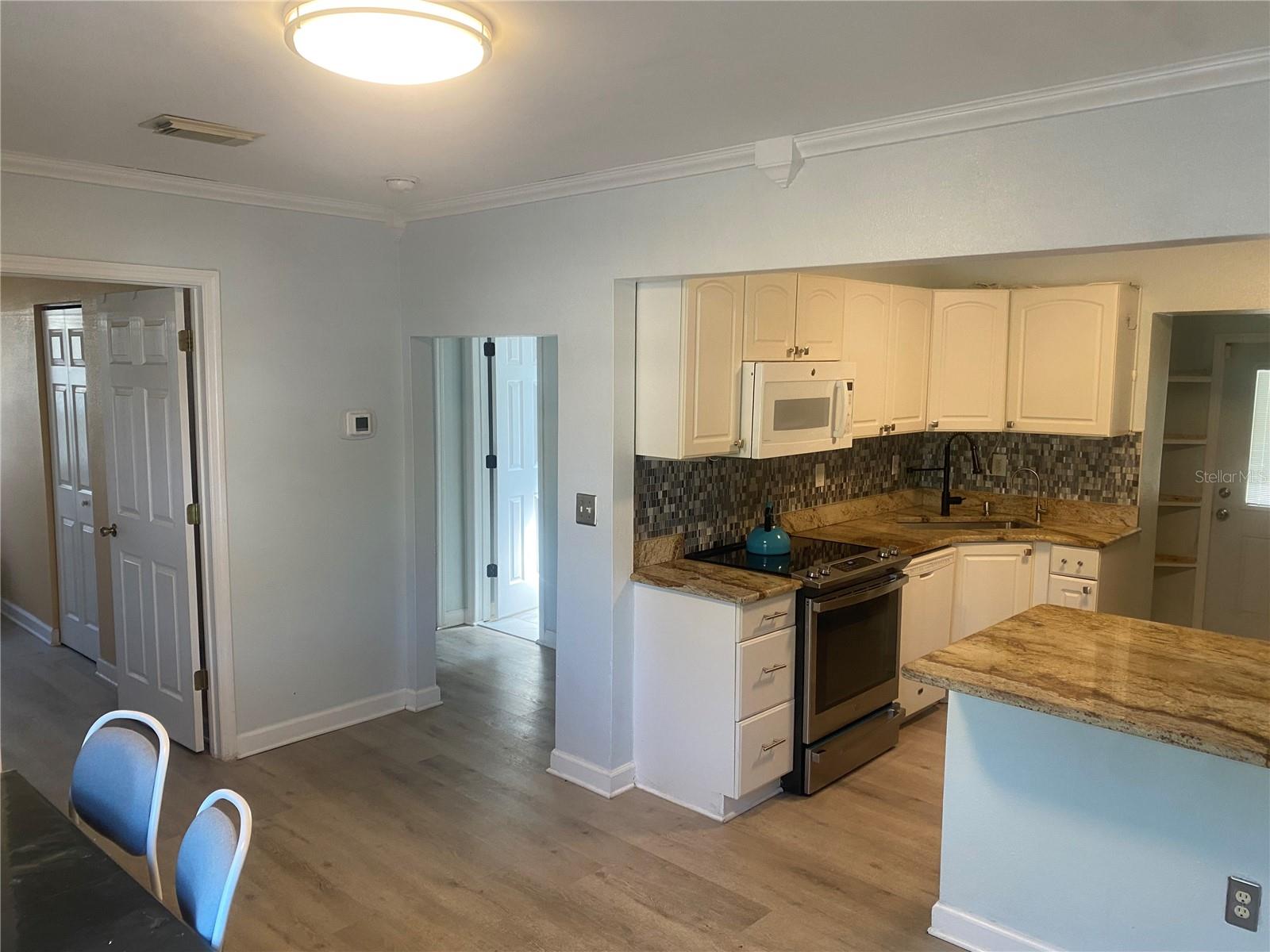 Image 29 of 53 For 5916 16th Avenue N