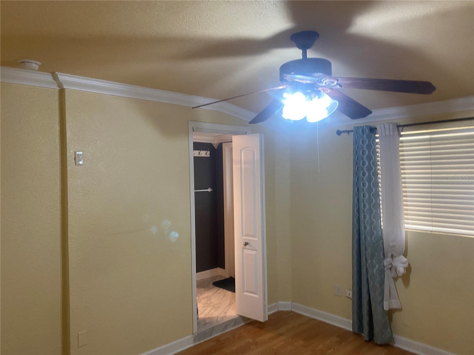 Image 47 of 53 For 5916 16th Avenue N