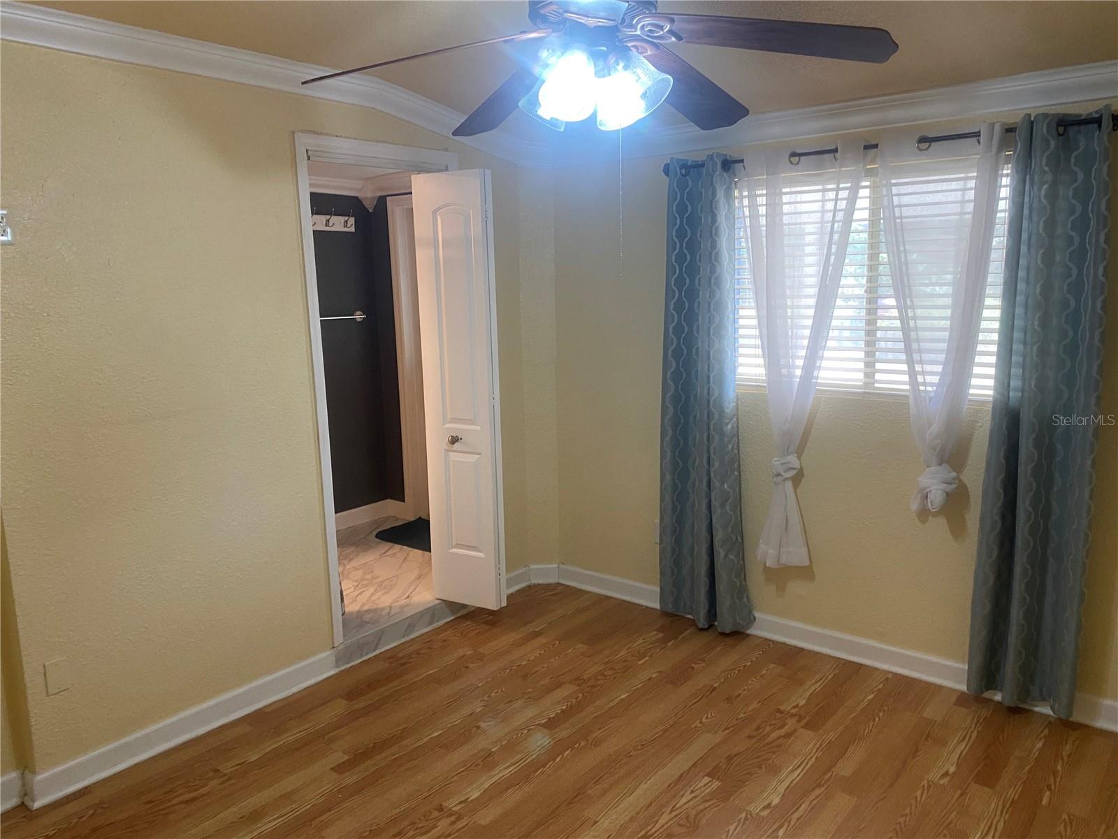 Image 50 of 53 For 5916 16th Avenue N