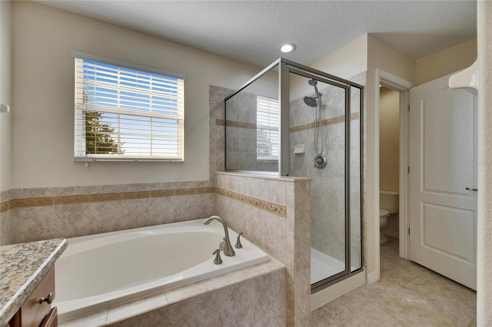 Image 21 of 37 For 18734 Burndall Court