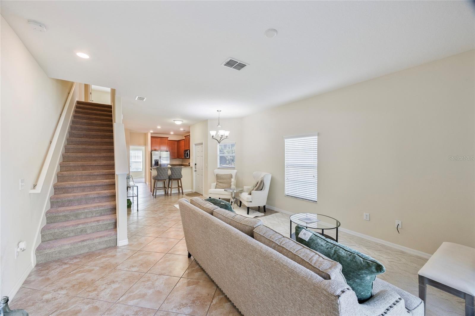 Image 12 of 43 For 31225 Claridge Place