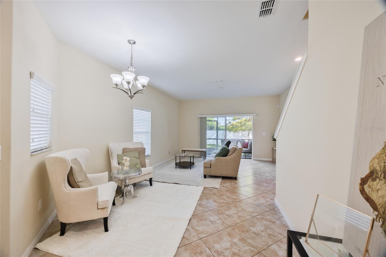 Image 5 of 43 For 31225 Claridge Place