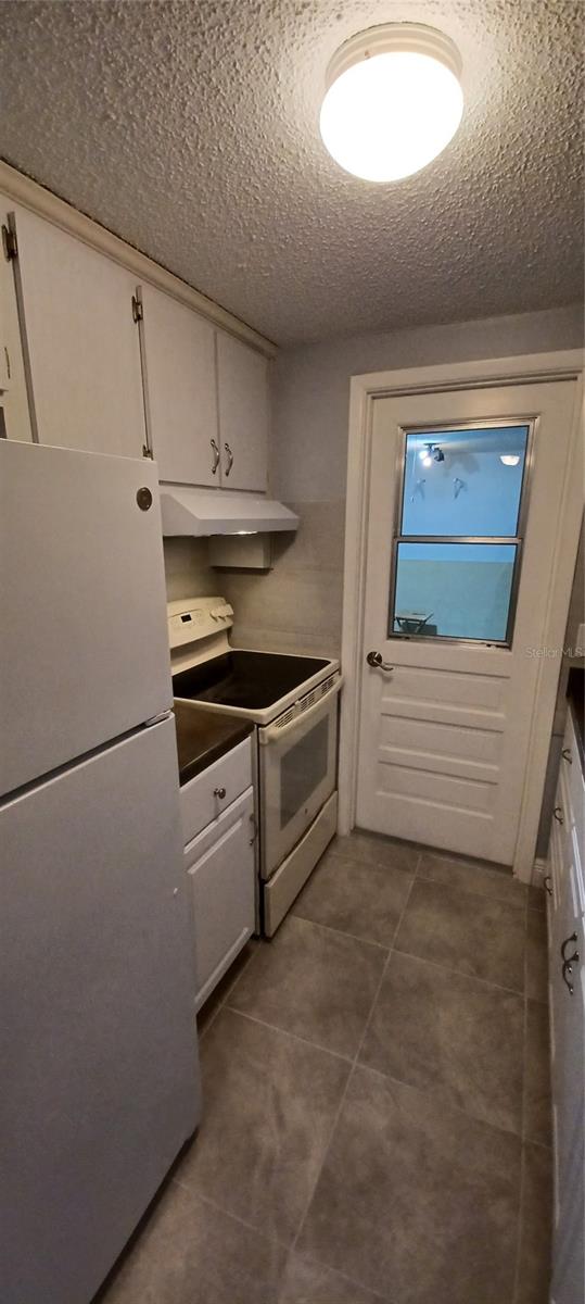Image 7 of 25 For 4948 Getner Street
