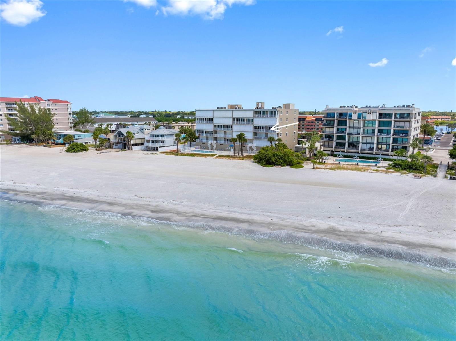 Image 13 of 80 For 19710 Gulf Boulevard 301