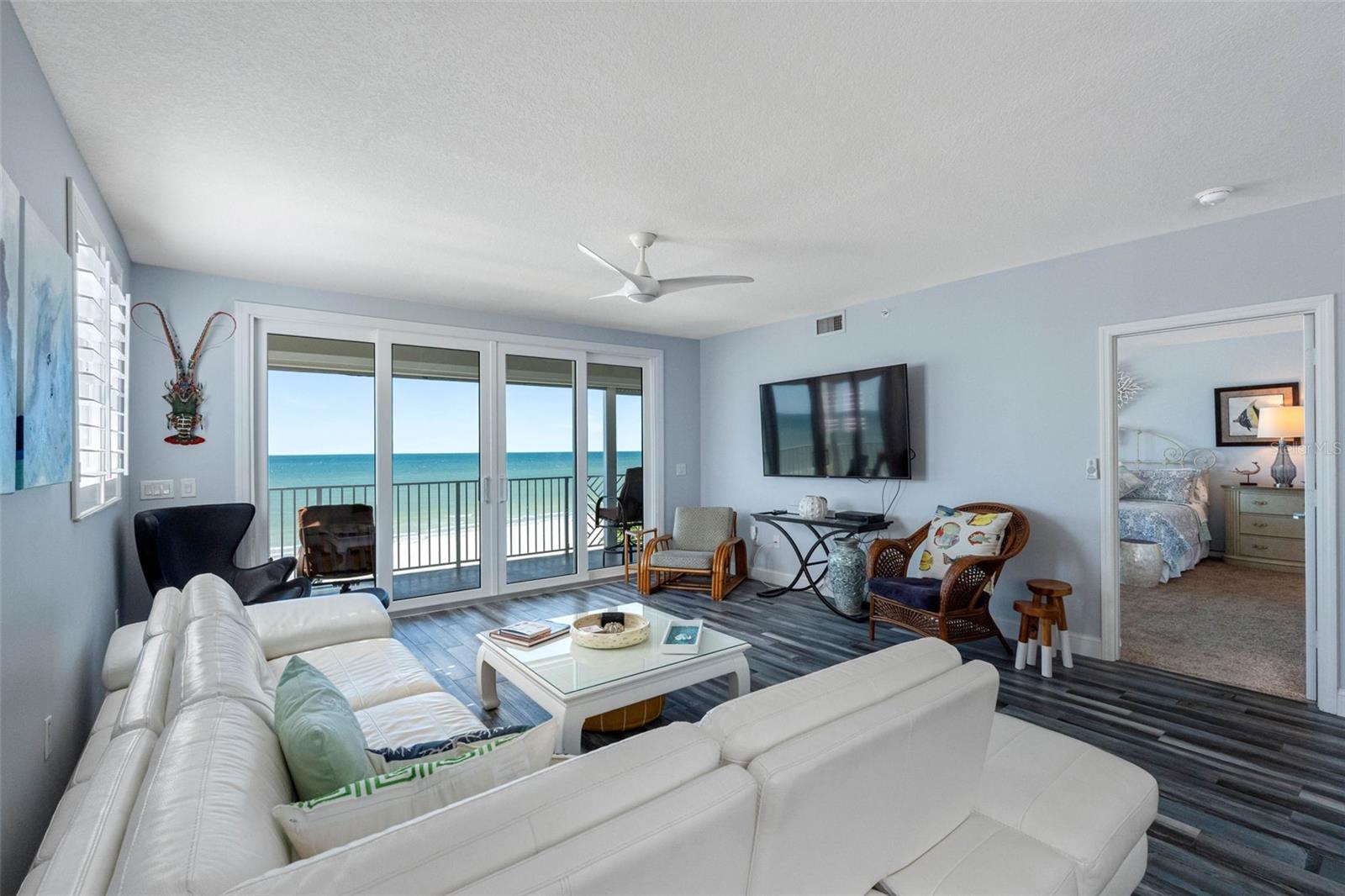 Image 19 of 80 For 19710 Gulf Boulevard 301