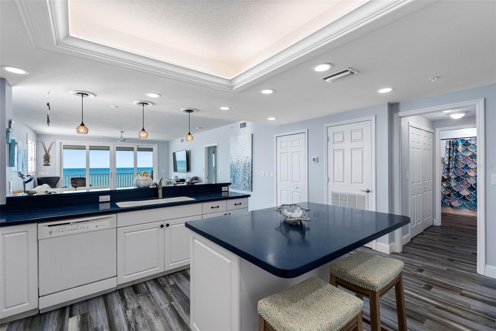 Image 39 of 80 For 19710 Gulf Boulevard 301