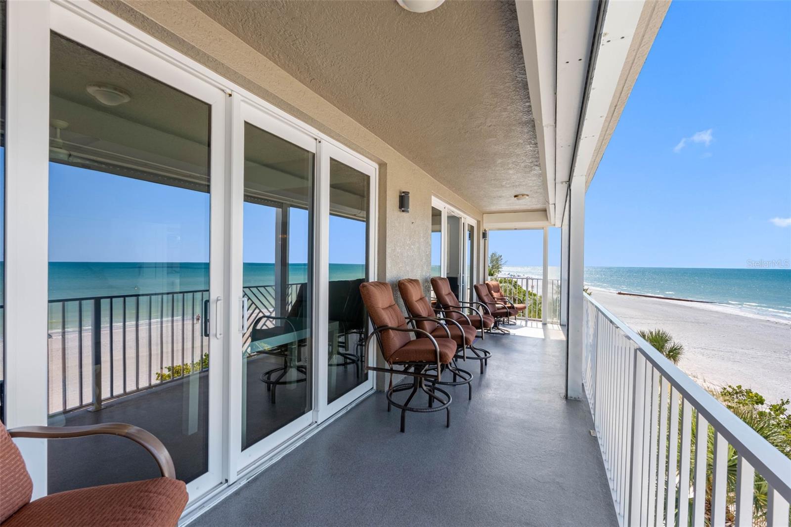 Image 42 of 80 For 19710 Gulf Boulevard 301