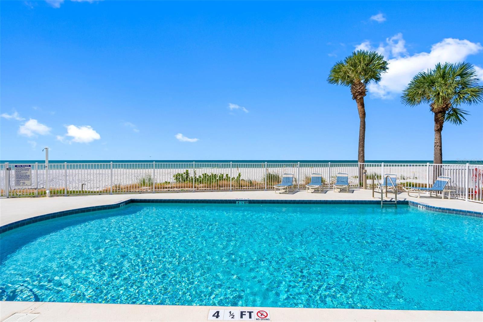 Image 48 of 80 For 19710 Gulf Boulevard 301