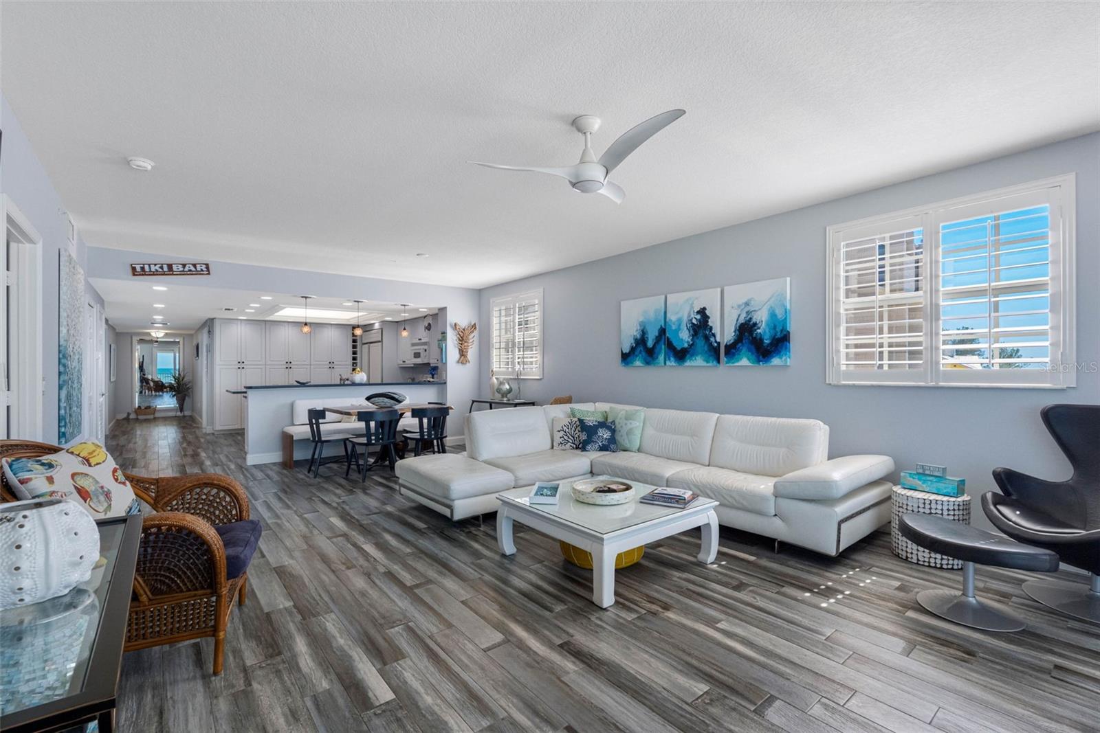 Image 5 of 80 For 19710 Gulf Boulevard 301