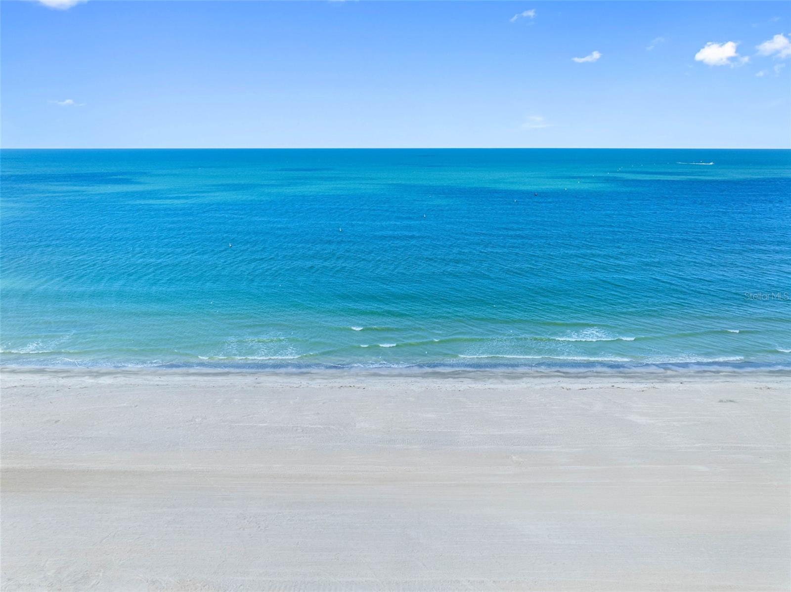 Image 63 of 80 For 19710 Gulf Boulevard 301