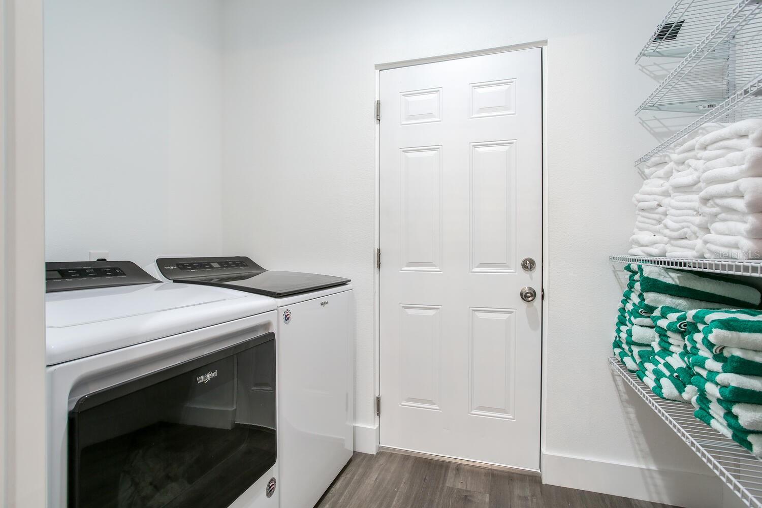 Image 21 of 24 For 3040 Belcher Road